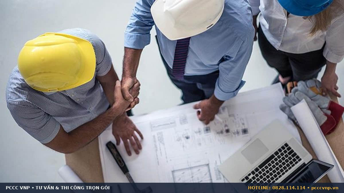 Lắp đặt đèn exit và chiếu sáng sự cố theo tiêu chuẩn hiện hành Hệ thống chiếu sáng sự cố và thoát nạn khách sạn Đông Dương do VNP thực hiện