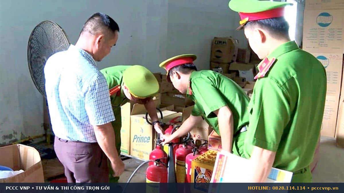 Kiểm tra phương tiện chữa cháy phục vụ phương án tại khu dân cư