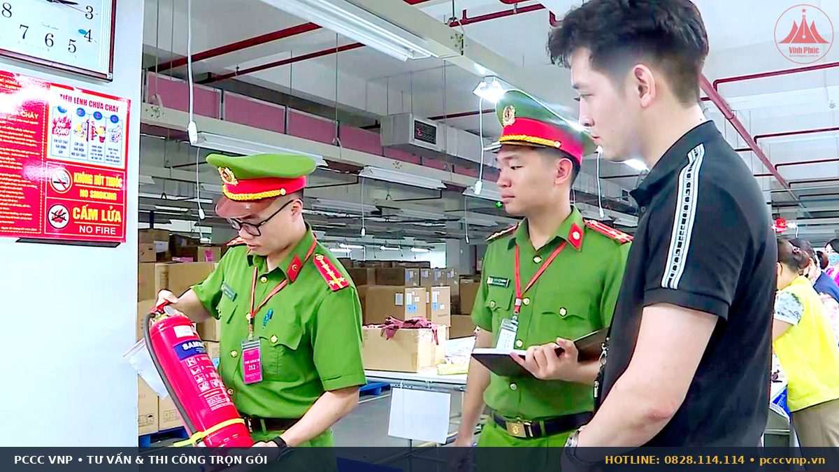 Hướng dẫn kiểm tra bình chữa cháy tại cơ sở kinh doanh